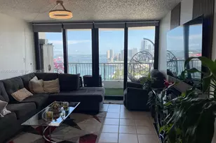 555 NE 15th St, Miami, FL 33132 - Photo 11