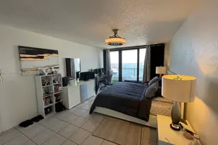 555 NE 15th St, Miami, FL 33132 - Photo 13