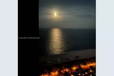 4779 Collins Ave #1804, Miami Beach, FL 33140 - Photo 5
