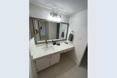 20335 W Country Club Dr #1701, Aventura, FL 33180 - Photo 13