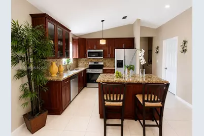 14856 SW 179th St, Miami, FL 33187 - Photo 11