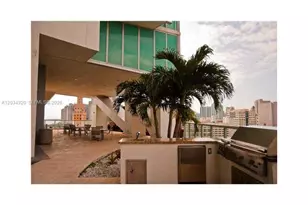 888 Biscayne Blvd, Miami, FL 33132 - Photo 11