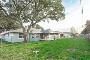 401 SW Ridgecrest Dr, Port Saint Lucie, FL 34953 - Photo 5