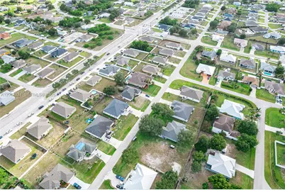 401 SW Ridgecrest Dr, Port Saint Lucie, FL 34953 - Photo 9