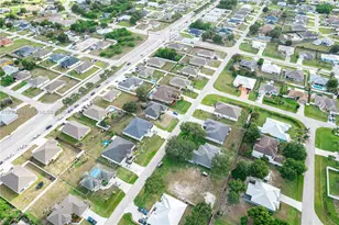 401 SW Ridgecrest Dr, Port Saint Lucie, FL 34953 - Photo 9