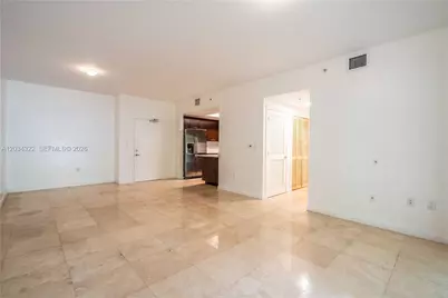 300 Majorca Ave #202, Coral Gables, FL 33134 - Photo 3