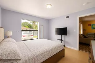 2160 NW 98th St, Miami, FL 33147 - Photo 9