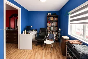 2160 NW 98th St, Miami, FL 33147 - Photo 15