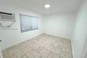 550 SW 10th St, Miami, FL 33130 - Photo 7