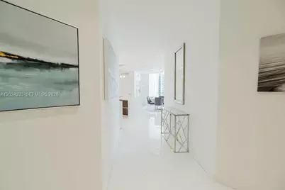 851 NE 1st Ave #2303, Miami, FL 33132 - Photo 3