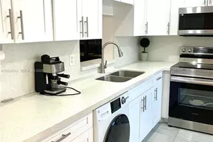 501 NE 14th Ave, Hallandale Beach, FL 33009 - Photo 11