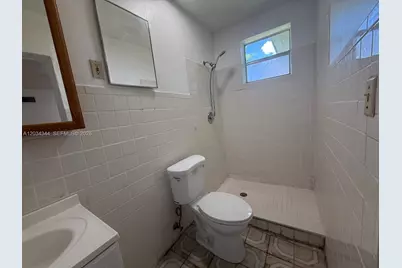 120 NE 7th St #2, Pompano Beach, FL 33060 - Photo 5