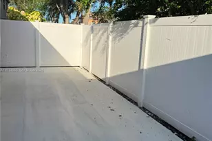 11727 NW 12th St, Pembroke Pines, FL 33026 - Photo 29