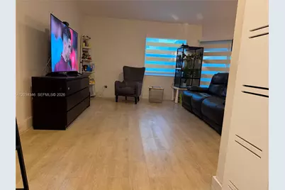 11727 NW 12th St, Pembroke Pines, FL 33026 - Photo 1