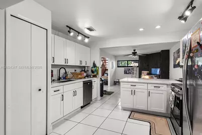 6185 Live Oak Ct #C, Tamarac, FL 33319 - Photo 11