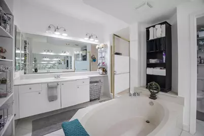10720 NW 66th St #202, Doral, FL 33178 - Photo 45