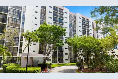 17021 N Bay Rd #429, Sunny Isles Beach, FL 33160 - Photo 1