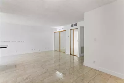 17021 N Bay Rd #429, Sunny Isles Beach, FL 33160 - Photo 9