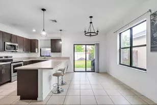 25175 SW 108th Ave, Homestead, FL 33032 - Photo 5