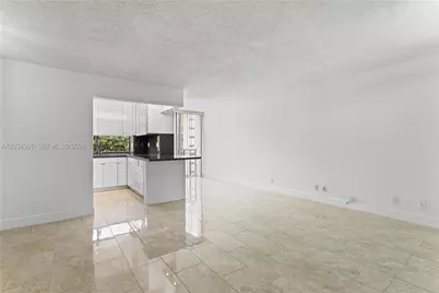 17021 N Bay Rd #429, Sunny Isles Beach, FL 33160 - Photo 9