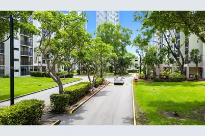 17021 N Bay Rd #429, Sunny Isles Beach, FL 33160 - Photo 43