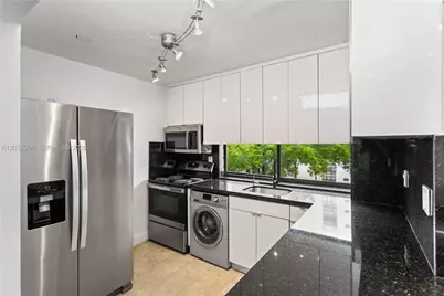 17021 N Bay Rd #429, Sunny Isles Beach, FL 33160 - Photo 15