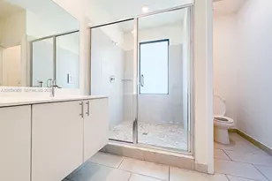 8001 NW 41st St, Doral, FL 33166 - Photo 13