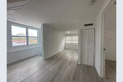 274 E 9th St #4, Hialeah, FL 33010 - Photo 3