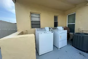 274 E 9th St, Hialeah, FL 33010 - Photo 17