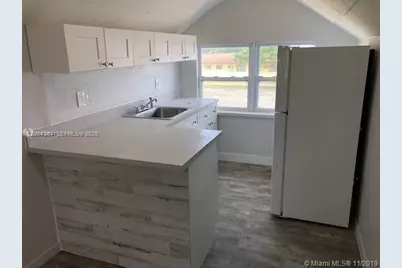 274 E 9th St #4, Hialeah, FL 33010 - Photo 5