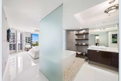 4779 Collins Ave #2604, Miami Beach, FL 33140 - Photo 17