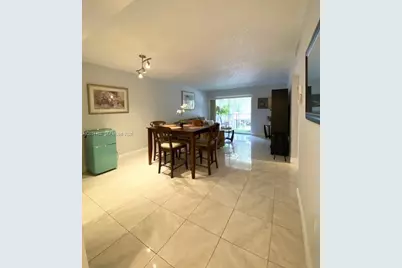 201 178th Dr #230, Sunny Isles Beach, FL 33160 - Photo 5