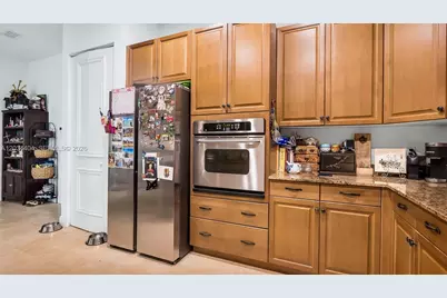 425 NE 69th Cir, Boca Raton, FL 33487 - Photo 13