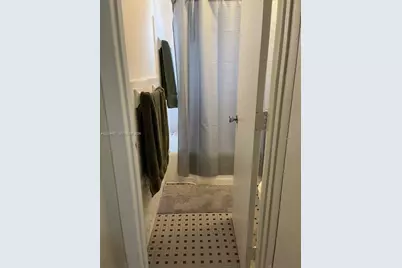 730 SW 10th St #4, Miami, FL 33130 - Photo 15