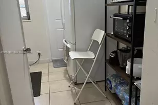 730 SW 10th St, Miami, FL 33130 - Photo 5