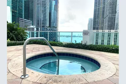 31 SE 5th St #1910, Miami, FL 33131 - Photo 17