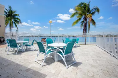 1187 NW 123rd Pl, Miami, FL 33182 - Photo 31