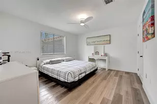 1187 NW 123rd Pl, Miami, FL 33182 - Photo 17