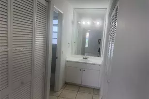 1725 W 60th St, Hialeah, FL 33012 - Photo 9