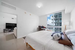 300 S Biscayne Blvd, Miami, FL 33131 - Photo 19