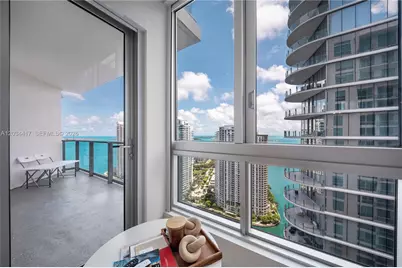 300 S Biscayne Blvd #T-3406, Miami, FL 33131 - Photo 3