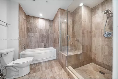 300 S Biscayne Blvd #T-3406, Miami, FL 33131 - Photo 21
