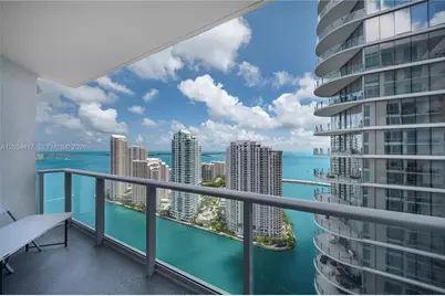 300 S Biscayne Blvd #T-3406, Miami, FL 33131 - Photo 1