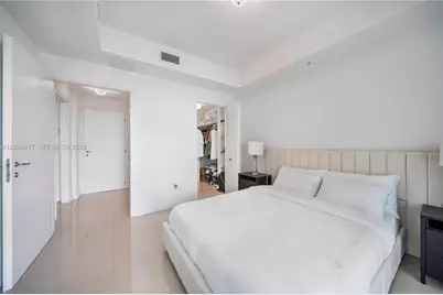 300 S Biscayne Blvd #T-3406, Miami, FL 33131 - Photo 11