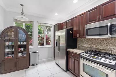 2925 NW 126th Ave #105, Sunrise, FL 33323 - Photo 9
