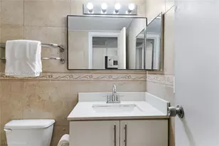 19201 Collins Ave, Sunny Isles Beach, FL 33160 - Photo 9