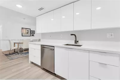 300 Bayview Dr #214, Sunny Isles Beach, FL 33160 - Photo 5