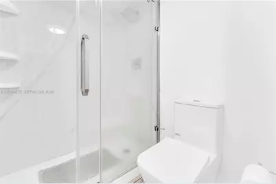 300 Bayview Dr #214, Sunny Isles Beach, FL 33160 - Photo 15