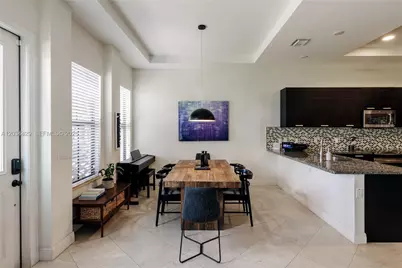 8469 NW 51st Ter #8469, Doral, FL 33166 - Photo 5