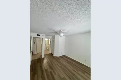 911 Coral Club Dr #911, Coral Springs, FL 33071 - Photo 13